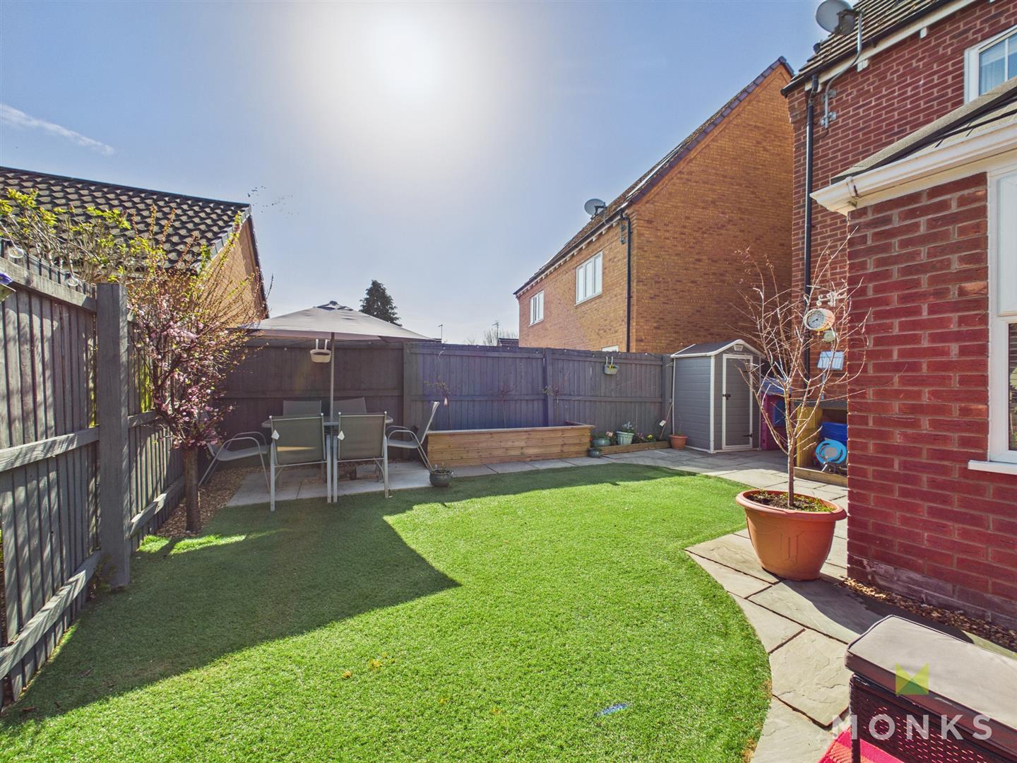 5 Lawford Gardens, Oswestry, SY11 3GX For Sale